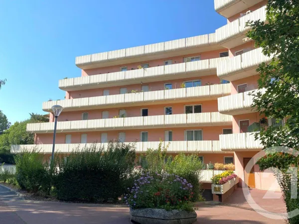 Appartement 4 pièces 79 m² 