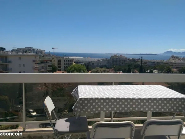 Juan Les Pins- location studio meublé- idéal étudiant 