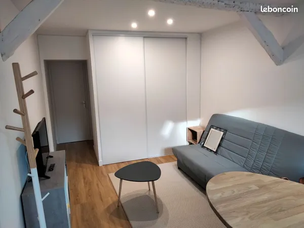 Studio meublé 