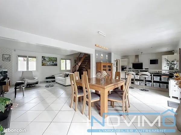 Maison 7 pièces 138 m² 