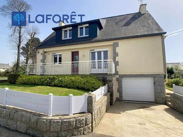 A VENDRE-Maison Cleguerec 7 pièce(s) 138 m2 
