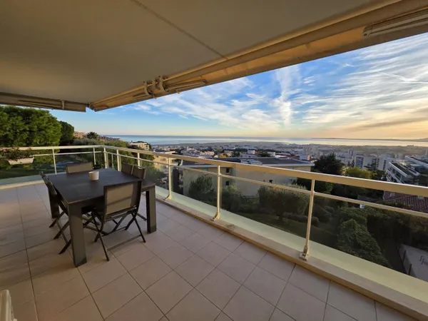 Appartement 4 pièces 104 m² 