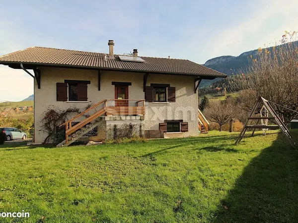 Appartement 8 pièces 160 m² 