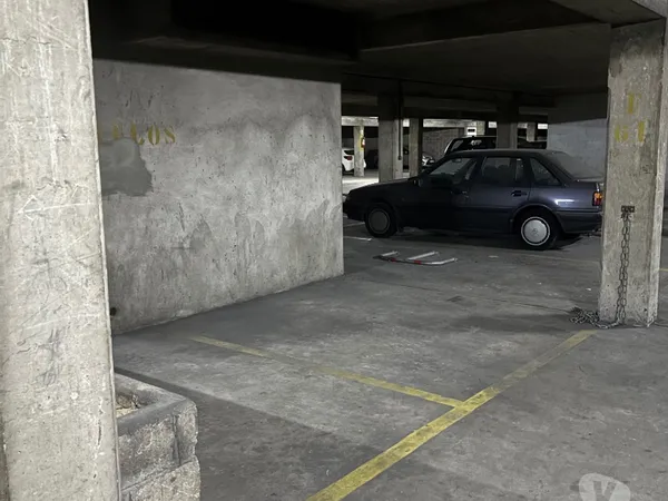 Place moto niveau -1 - Parking sécurisé - Paris 20e 