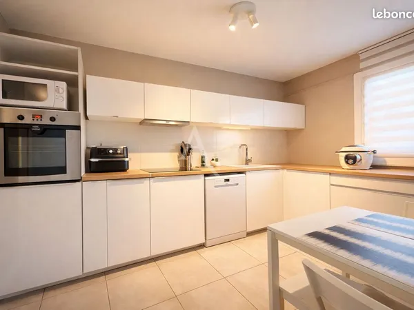 Appartement 4 pièces 82 m² 