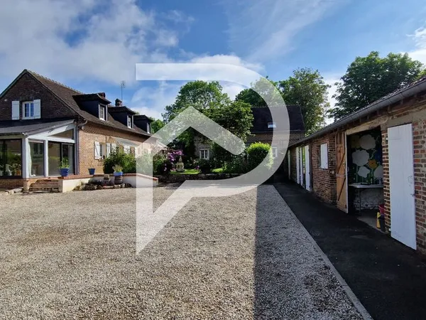 Propriété 8 pièces 300 m² 