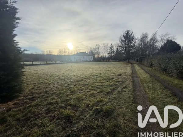 Terrain 3300 m² 