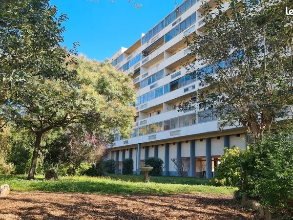 Studio 25m2 avec parking beaulieu 