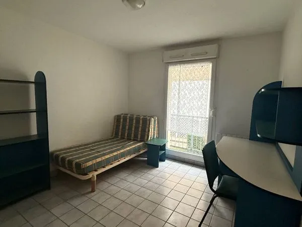Studio 1 pièce 18 m² 