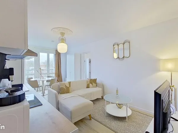 Chambre 5 pièces 75 m² 