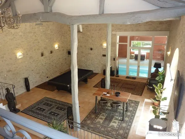 Maison 11 pièces 500 m² 