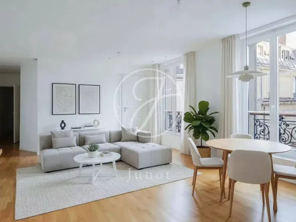 Vends T2 - 54.2m² - Paris 8Ème 
