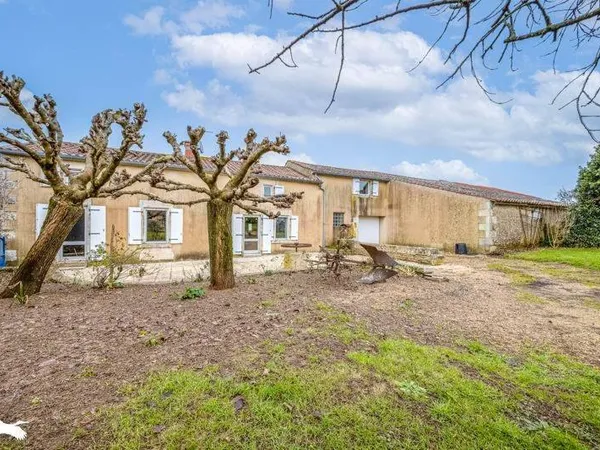 Maison 4 pièces 179 m² 