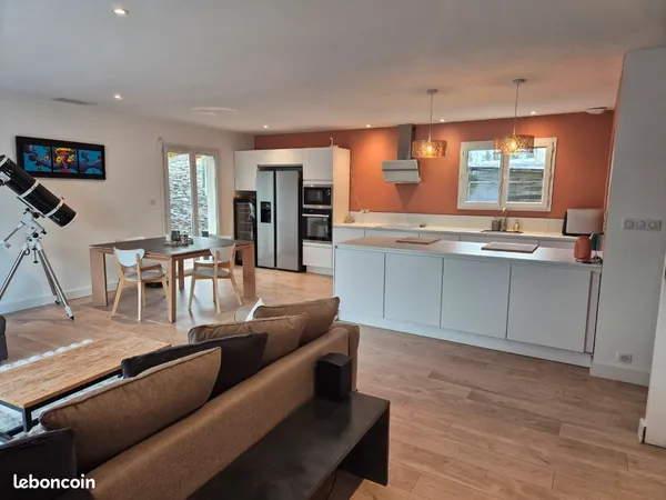 Maison rénovée 98m2 + garage 20m2 - Confort moderne & soigné - Saint-Loubès 