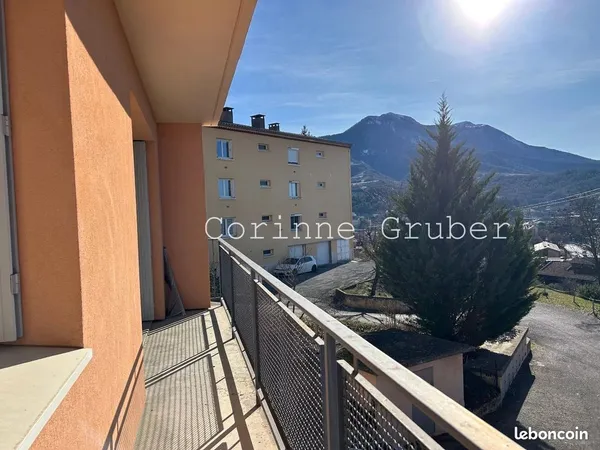 Appartement 4 pièces 63 m² 