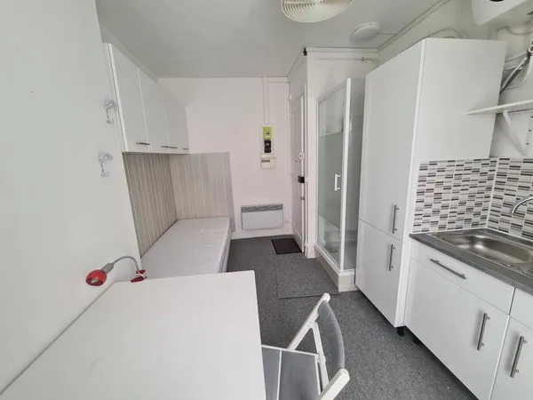 Appartement 1 pièce 12 m² 