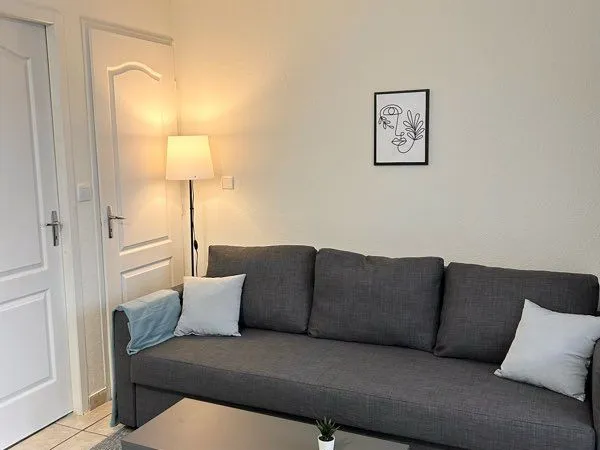 Studio 22m2 rénové à 5 min de Genève 