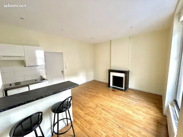 Studio 1 pièce 21 m² 