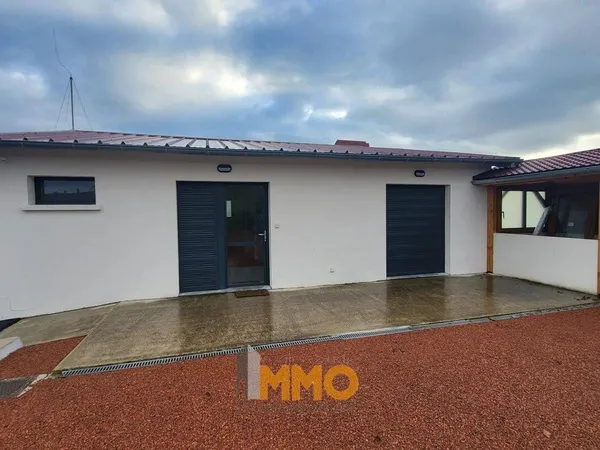 Bureaux 2 pièces 71 m² 