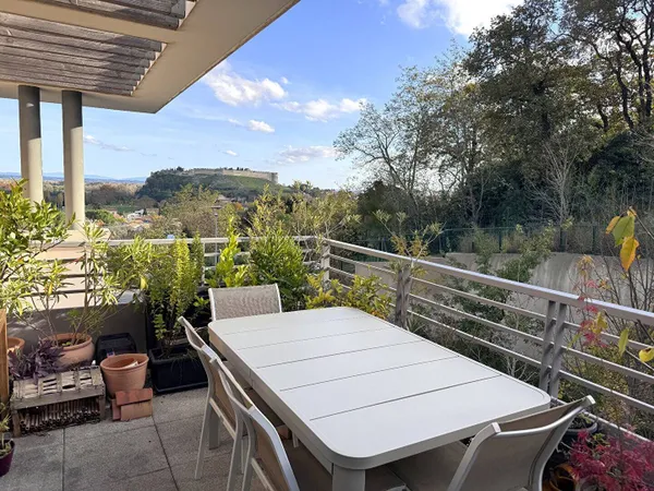 Appartement 4 pièces 84 m² 