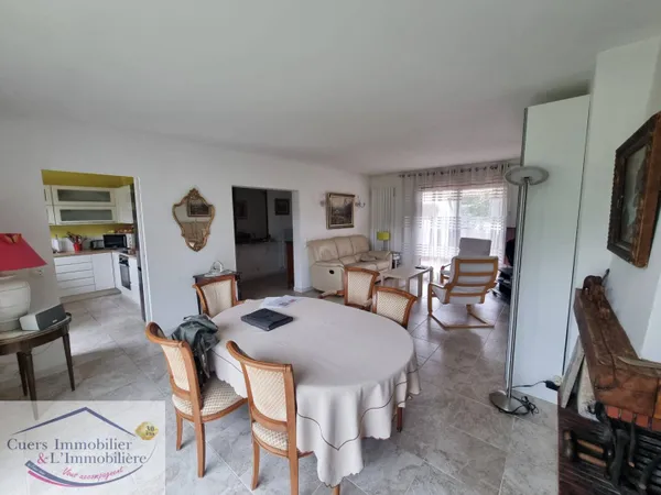 Maison de plain-pied 4 pièces 82 m² 