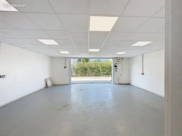Local commercial 100 m² 