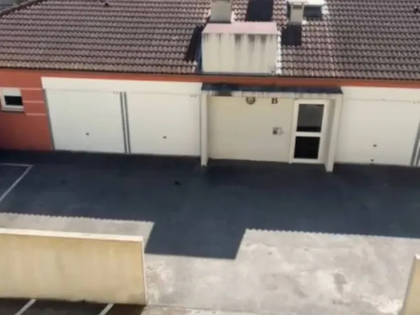 Parking 13 m² 