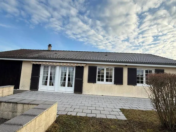 Maison de plain-pied 4 pièces 100 m² 