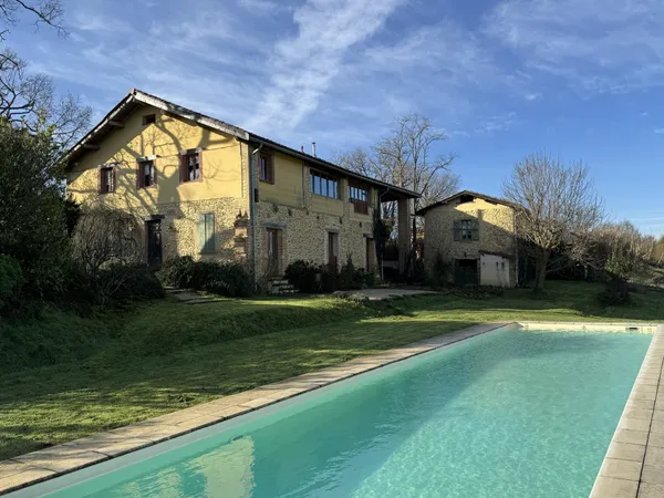 Magnifique propriété composée d'une grange rénovée et d? 