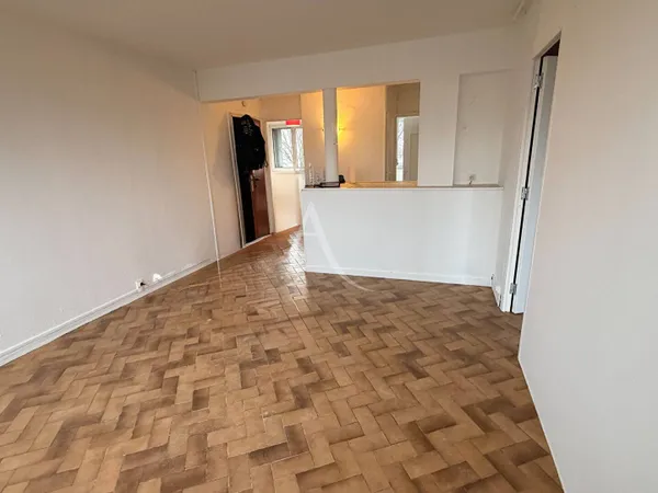 Appartement 4 pièces 63 m² 