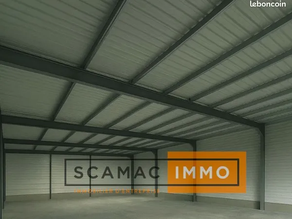 Local industriel 600 m² 