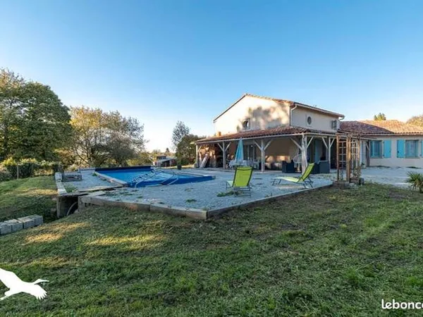 Maison 6 pièces 147 m² 