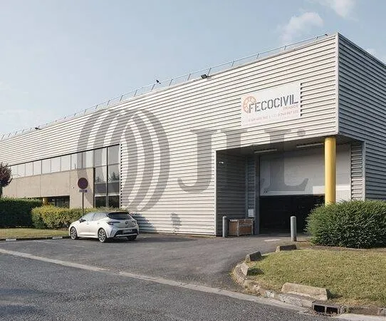Local d'activité 1040 m² 