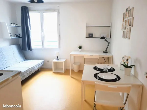 Très beau studio meublé pour étudiant(e) à coté fac Tréfilerie 
