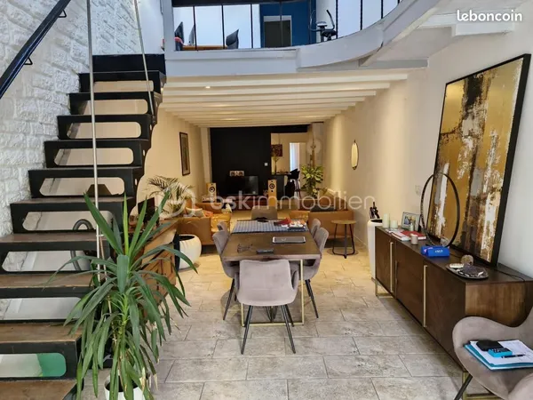 Loft 5 pièces 160 m² 