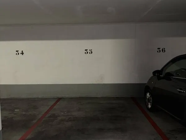 Parking 12 m²