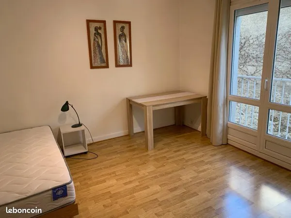 Studio au rdv sans vis à vis quartier Cathédrale 