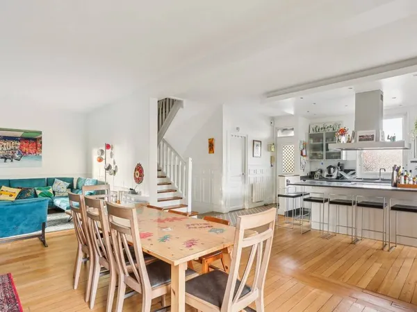 Maison 9 pièces 265 m² 