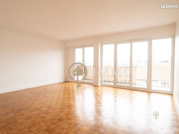 Appartement 4 pièces 83 m² 