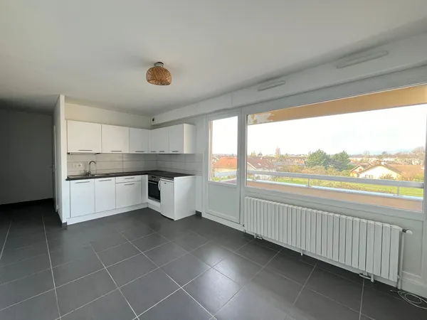 Studio proche douane 