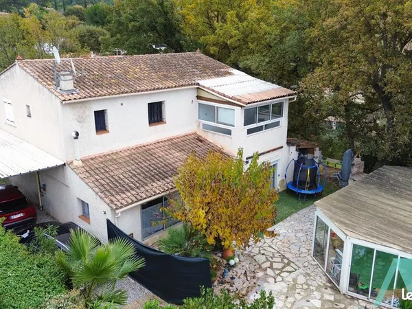 Maison 6 pièces 120 m² 