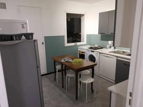 Propose appartement en colocation 
