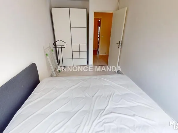 Chambre 4 pièces 10 m² 