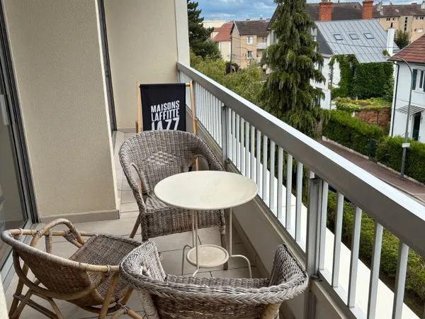 5 Pièces Maisons Laffitte A louer 