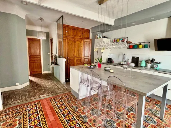 Appartement 1 pièce 60 m² 
