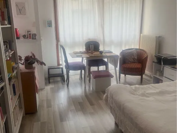 🌿 Studio lumineux avec terrasse privative - Paris 20e (Saint-Fargeau) 