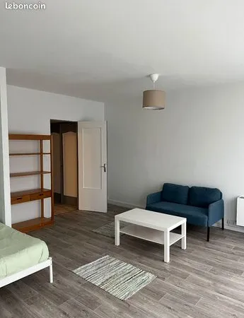 Studio 1 pièce 51 m² 