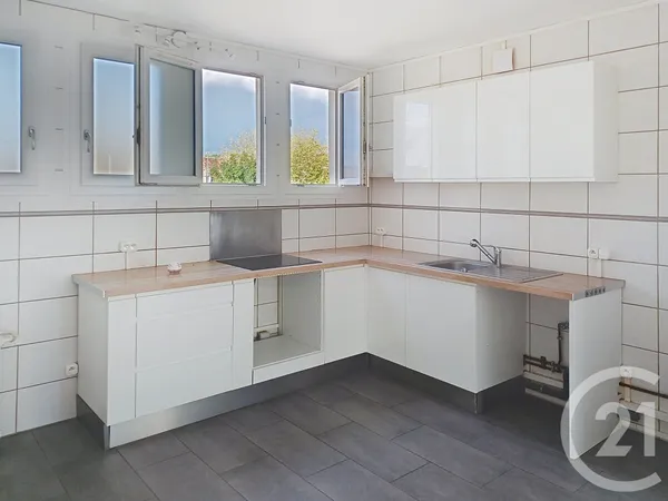 Appartement 4 pièces 63 m² 