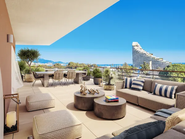 VUE MER: MAGNIFIQUE VILLA TOIT 4 PIECES DE 85M² AVEC 54M² DE TERRASSE A VILLENEUVE-LOUBET 