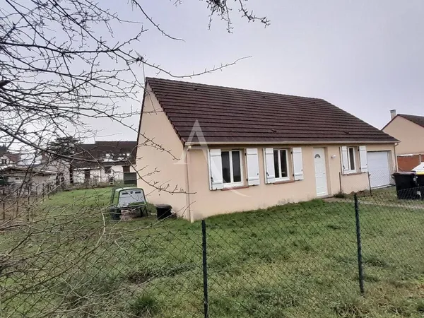 Maison de plain-pied 4 pièces 86 m² 
